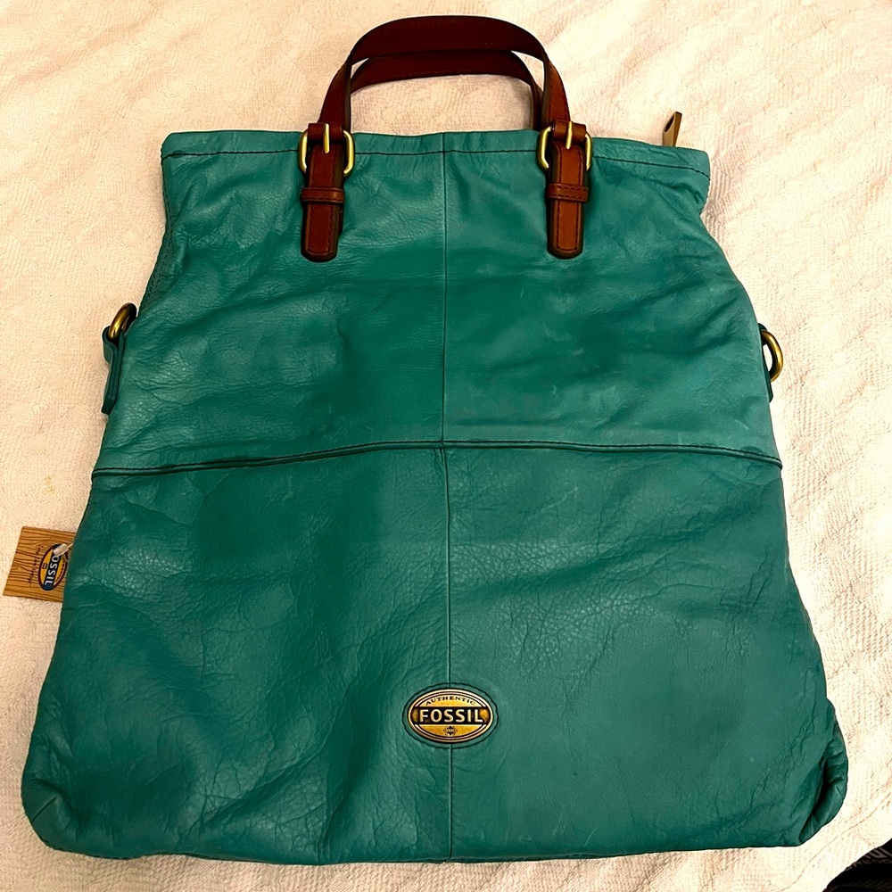 NWT Fossil Explorer Bag